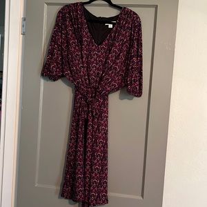 This dress is a fun dress for fall. Super soft and great length.